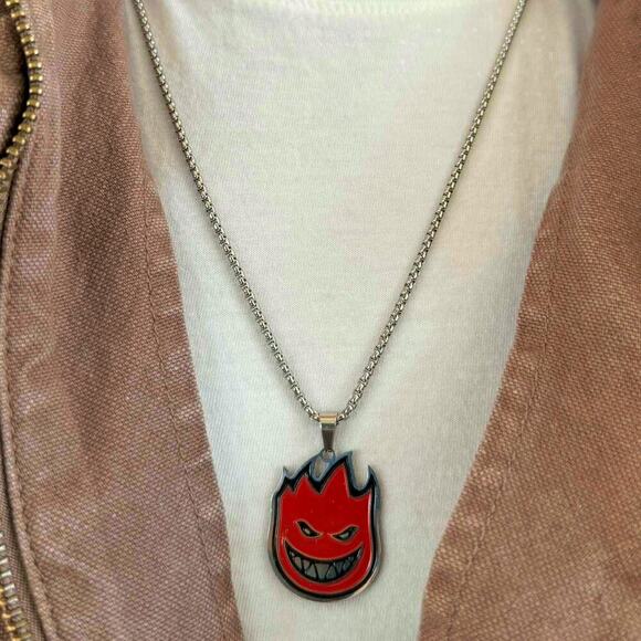 Y2K 2000s Silver Spitfire Chain Necklace - Picture 7 of 7